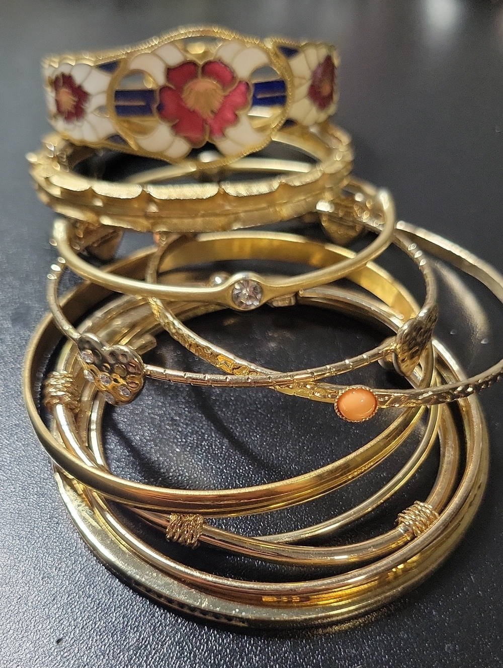 Women's vintage bracelet lot